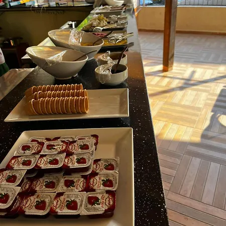 Metropolitan Aparthotel *