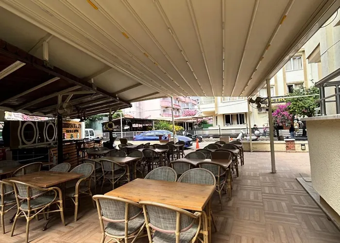 Metropolitan * מרמריס