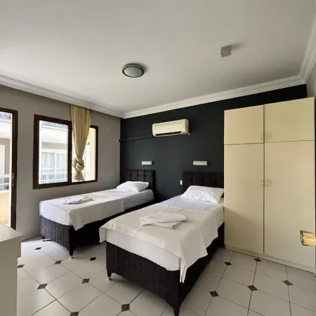 Metropolitan Aparthotel *