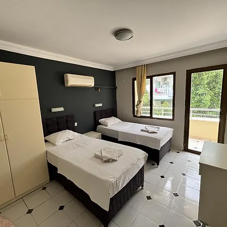 Aparthotel Metropolitan *